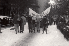 kronika města Ostrov - rok 1989